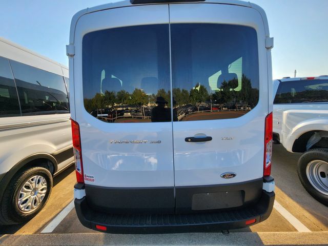 Used 2025 Ford Transit 350 XLT RWD image 5