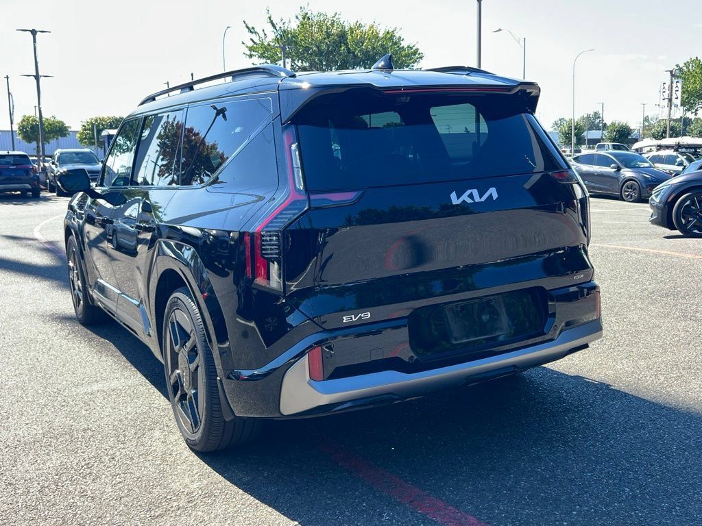 Certified 2024 Kia EV9 GT-Line AWD/4WD image 7
