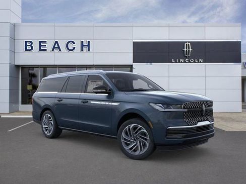 New 2025 Lincoln Navigator L Reserve image 1
