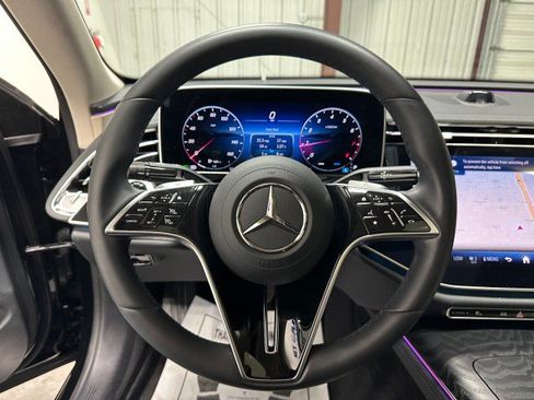 Used 2025 Mercedes-Benz E 350 Sedan image 34