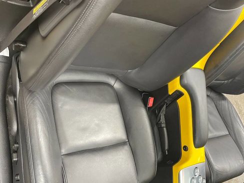 Used 2004 Chevrolet SSR w/ Preferred Equipment Group image 21