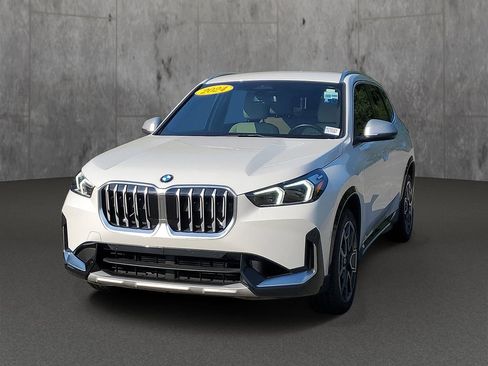 Used 2024 BMW X1 xDrive28i w/ Convenience Package AWD/4WD image 3