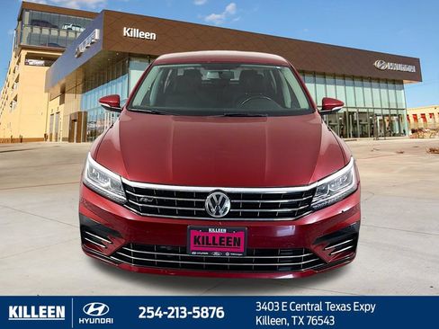 Used 2017 Volkswagen Passat 1.8T R-Line w/ R-Line Lighting Package FWD image 2