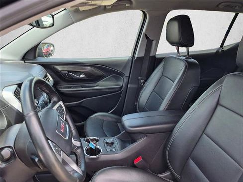 Used 2024 GMC Terrain SLT AWD/4WD image 10