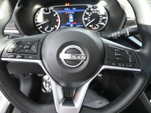 Used 2024 Nissan Altima 2.5 SV image 35