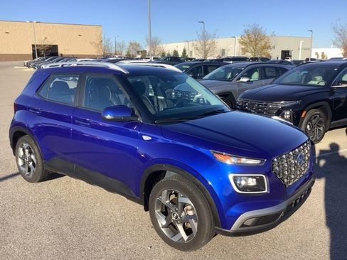 Certified 2024 Hyundai Venue Limited image 7