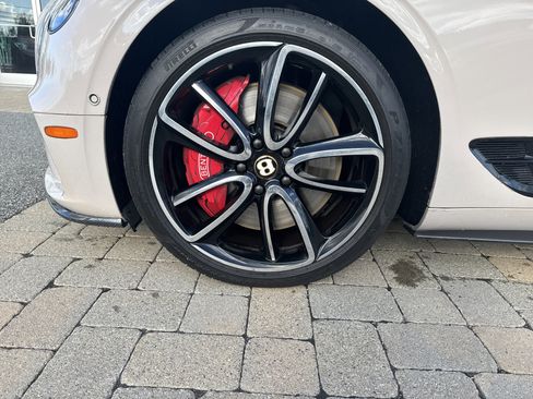 Used 2020 Bentley Continental GT image 6