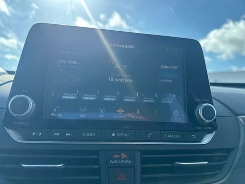 Certified 2025 Nissan Altima 2.5 SV FWD image 40