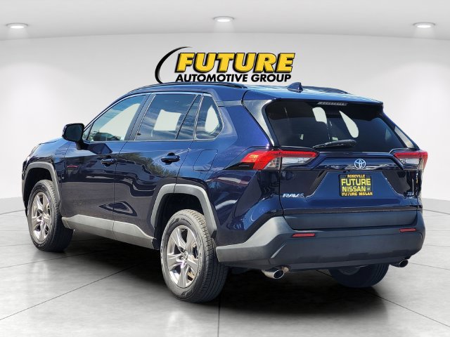 Used 2024 Toyota RAV4 XLE AWD/4WD image 7