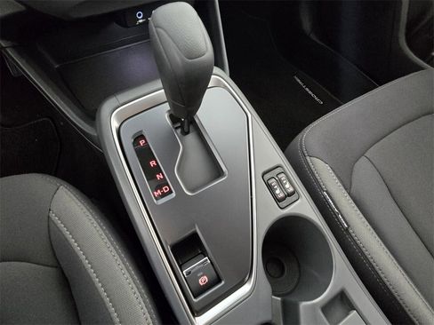 Used 2025 Subaru Crosstrek 2.0i Premium image 24