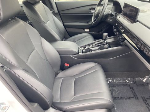 Used 2025 Honda Accord Sport image 9