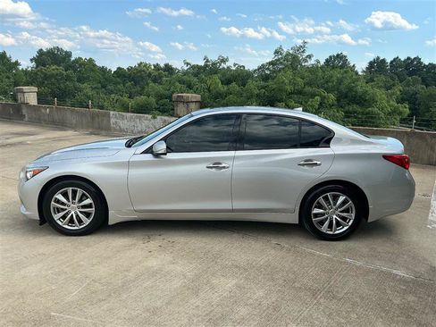 Used 2015 INFINITI Q50 AWD w/ Moonroof Package image 3