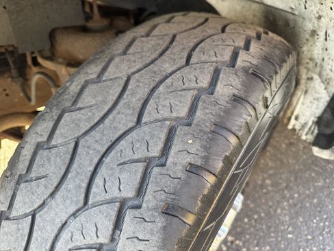 Used 2009 Chevrolet Express 2500 image 15