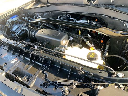 Used 2023 Ford Explorer ST-Line w/ Class IV Trailer Tow Package image 30