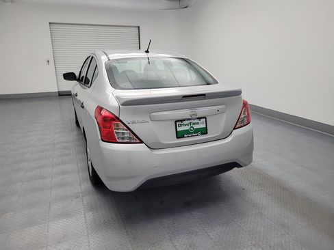 Used 2018 Nissan Versa S Plus FWD image 6