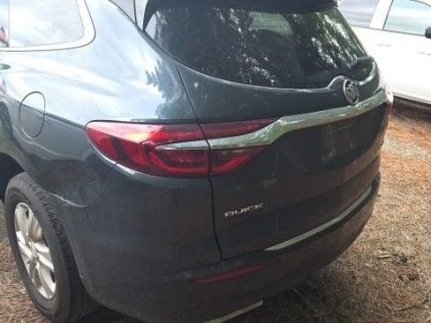 Used 2018 Buick Enclave Premium FWD image 9