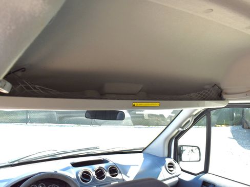 Used 2012 Ford Transit Connect XL FWD image 18
