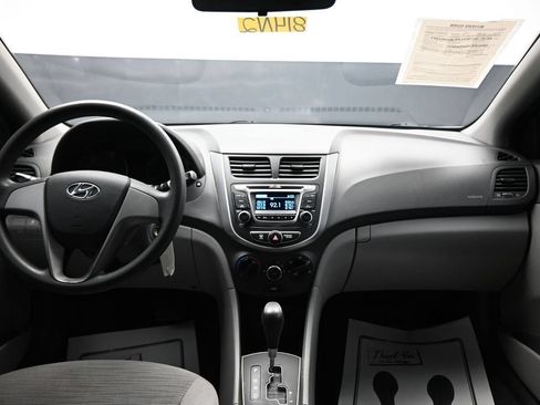 Used 2015 Hyundai Accent GLS FWD image 12