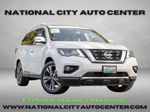 Used 2020 Nissan Pathfinder Platinum image 1