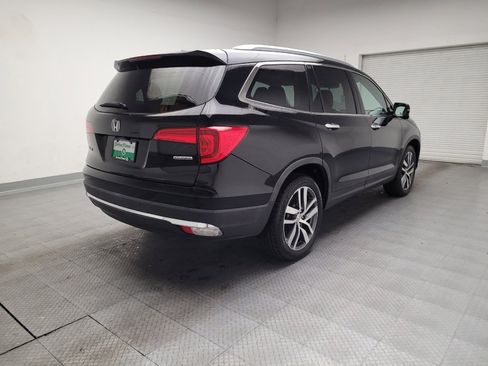 Used 2017 Honda Pilot Touring image 9