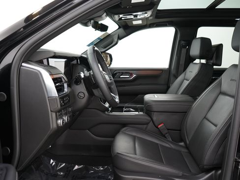 Used 2026 GMC Yukon Denali w/ Denali Reserve Package AWD/4WD image 22