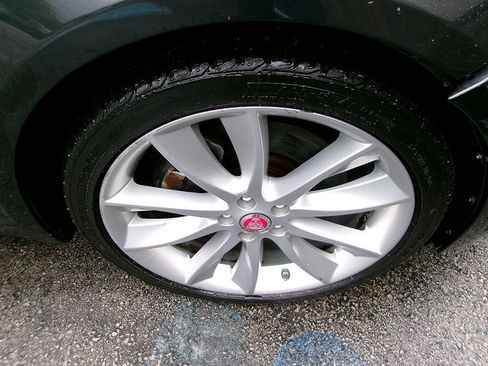 Used 2015 Jaguar XF Portfolio AWD/4WD image 9