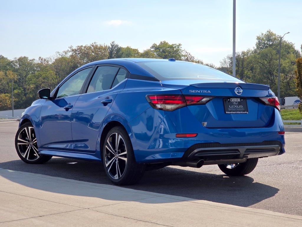 Used 2023 Nissan Sentra SR w/ SR Premium Package FWD image 23