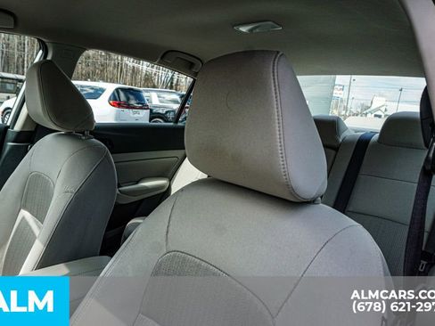 Used 2025 Nissan Altima 2.5 SV image 18