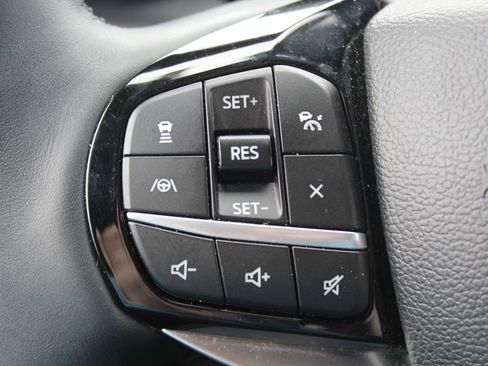 Used 2023 Ford Explorer Platinum w/ Premium Technology Package image 10