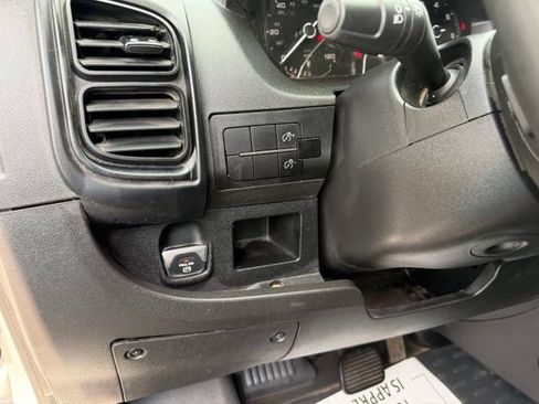 Used 2023 RAM ProMaster 2500 FWD image 14