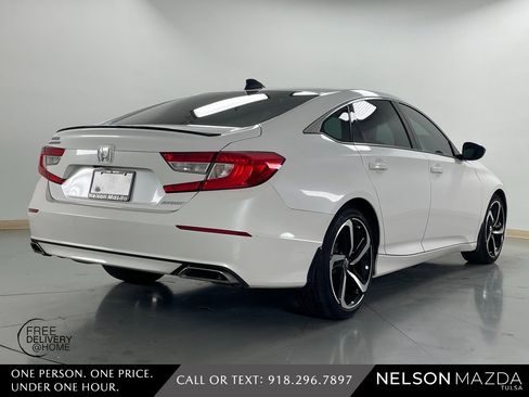 Used 2022 Honda Accord Sport image 6