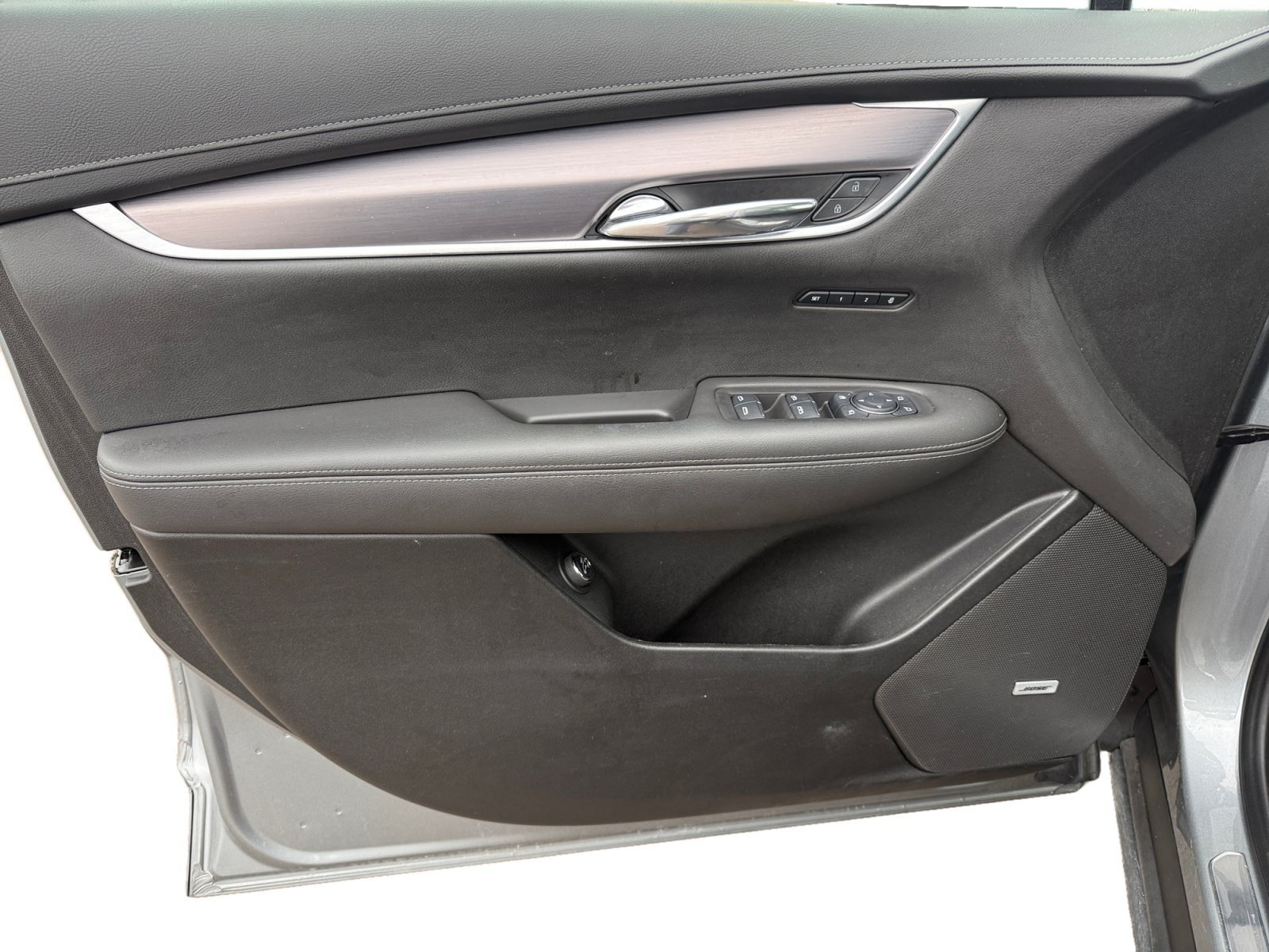 Used 2024 Cadillac XT6 Luxury w/ LPO, Floor Liner Package AWD/4WD image 20