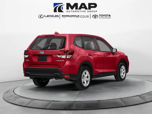 Used 2019 Subaru Forester Premium AWD/4WD image 2