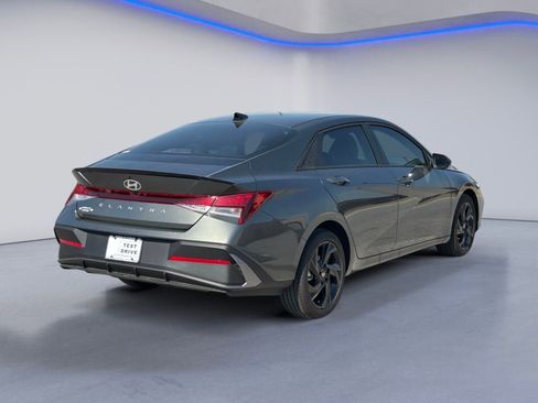 New 2026 Hyundai Elantra Sport image 7