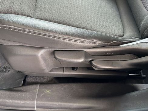 Used 2025 Buick Encore GX Preferred FWD image 23