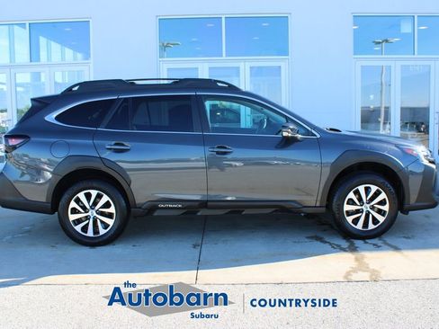 Used 2024 Subaru Outback Premium AWD/4WD image 8