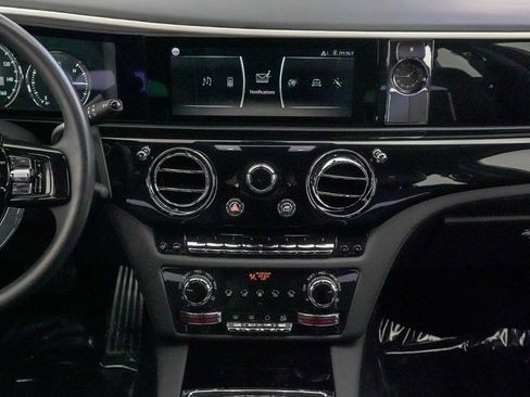 Used 2021 Rolls-Royce Ghost image 32