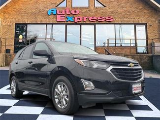 Used 2020 Chevrolet Equinox LS w/ LS Convenience Package AWD/4WD video 1
