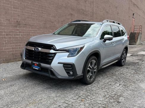 Used 2023 Subaru Ascent Limited w/ Technology Package AWD/4WD image 1