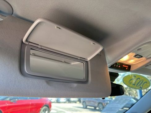 Used 2025 Chevrolet TrailBlazer LT image 23