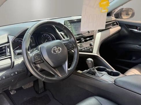 Used 2021 Toyota Camry SE FWD image 10