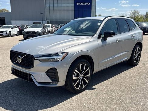 Certified 2025 Volvo XC60 B5 Plus AWD/4WD image 1