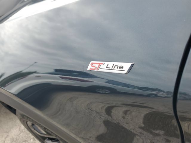 Used 2023 Ford Explorer ST-Line w/ Class IV Trailer Tow Package RWD image 8