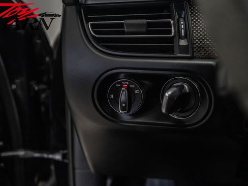 Used 2023 Porsche Macan GTS w/ GTS Sport Package image 29