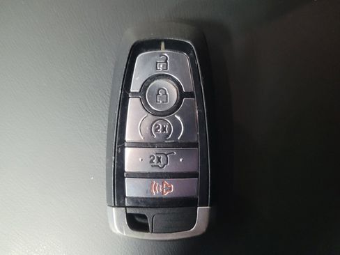 Used 2020 Ford Explorer Limited w/ Class III Trailer Tow Package image 32