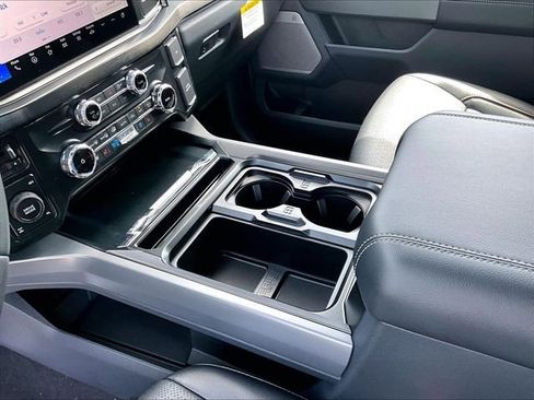 New 2026 Ford F350 Lariat w/ Black Appearance Package AWD/4WD image 9