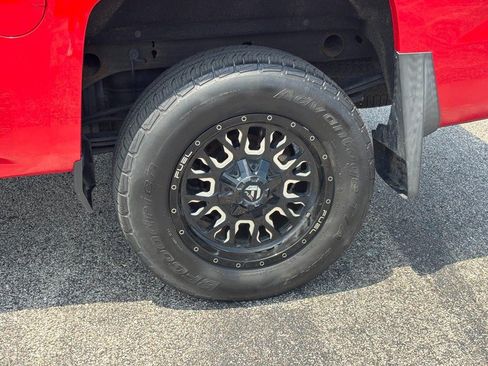 Used 2018 Chevrolet Silverado 1500 LT w/ All Star Edition AWD/4WD image 9