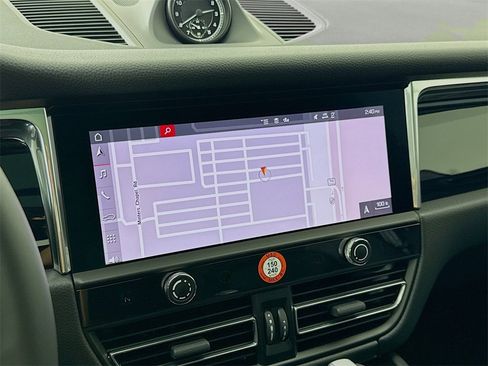 New 2026 Porsche Macan image 20