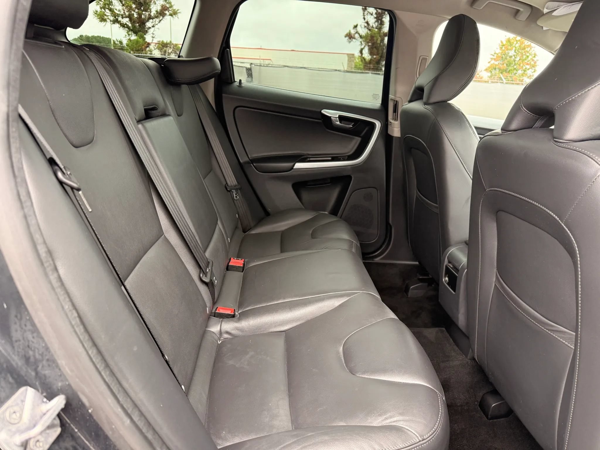 Used 2015 Volvo XC60 T5 w/ Proximity Package AWD/4WD image 20