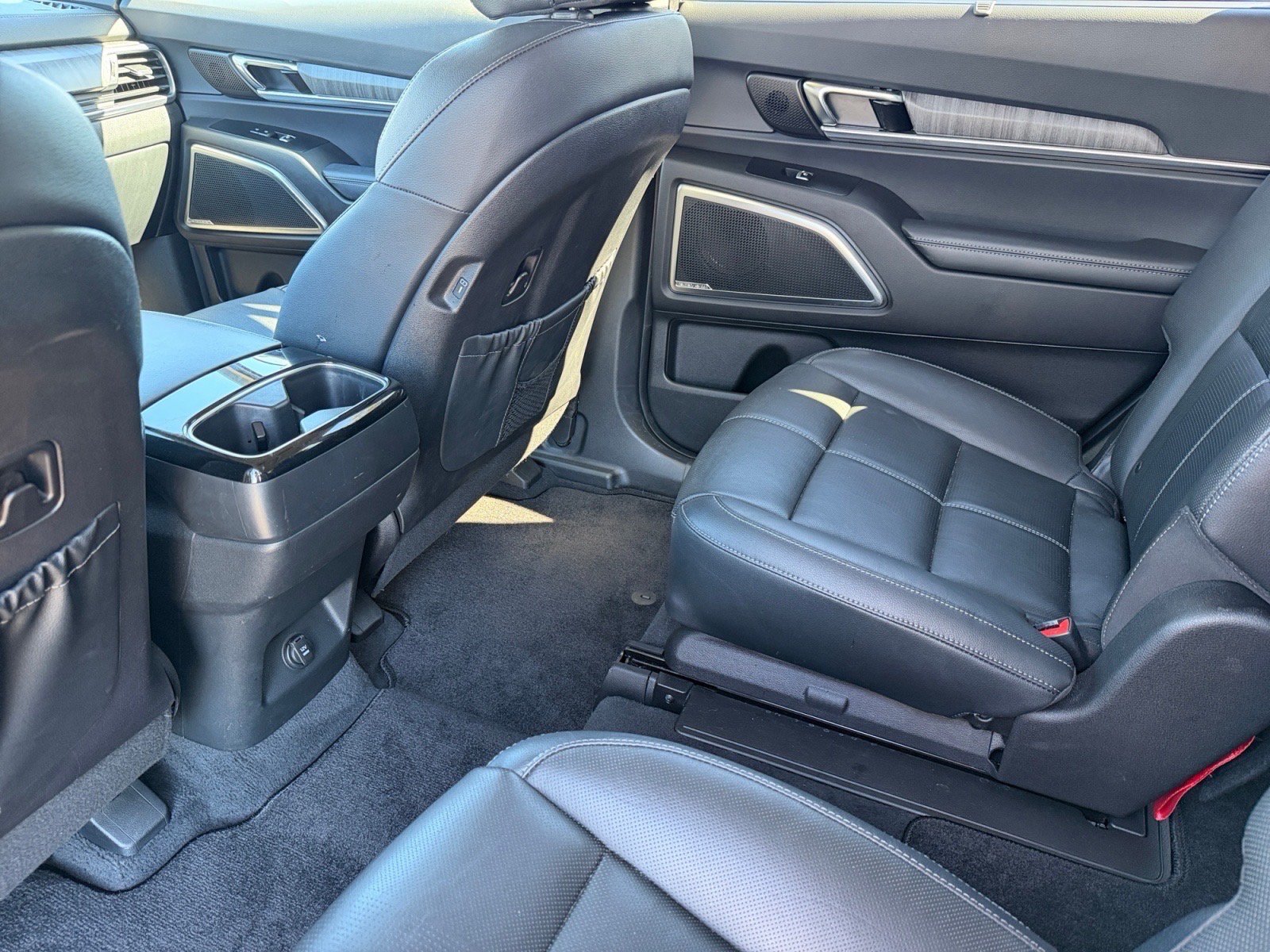 Used 2024 Kia Telluride SX FWD image 17
